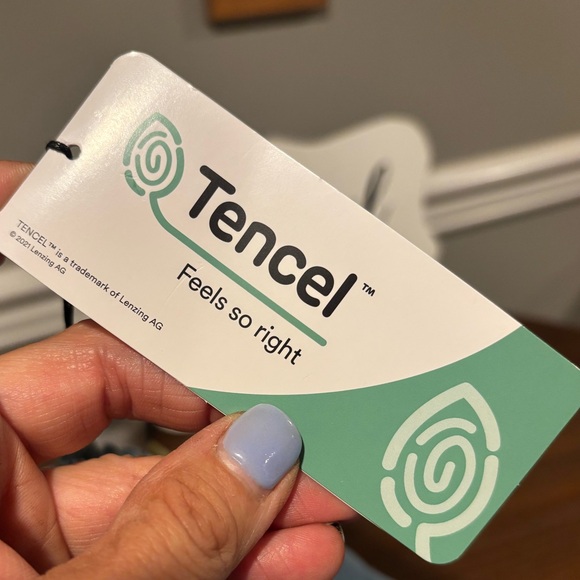 Women's Blue Sleeveless Jumpsuit with Belt Size Medium NWT - Picture 12 of 12